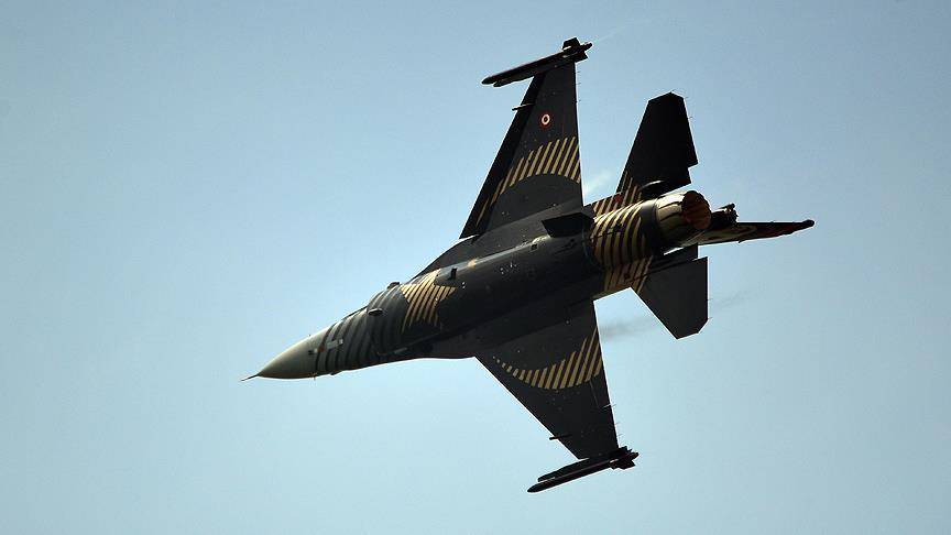 29 Ekim’de gökyüzü kırmızı beyaza boyanacak! SOLOTÜRK ve Türk Yıldızları gösteri uçuşu programı belli oldu 1